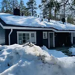 STAY Äkäslompolo Cottage *