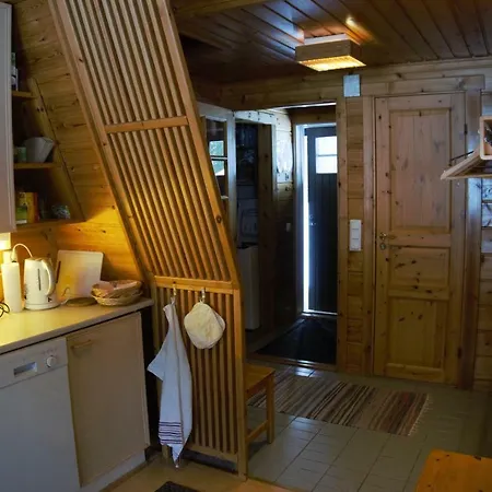 Yllas Suistotie Akaslompolo