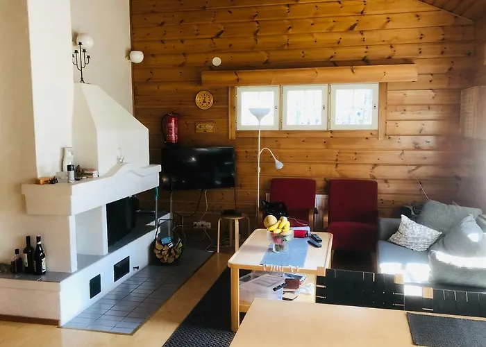 Stay Aekaeslompolo Cottage